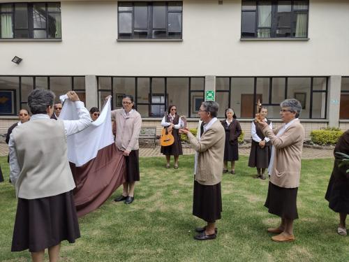 Procesión hacia la Sala Capitular